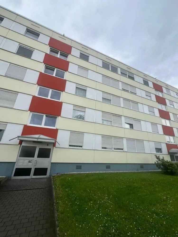 JOBCENTER! Frisch sanierte 3 Zimmer Wohnung mit Aufzug in Dormagen