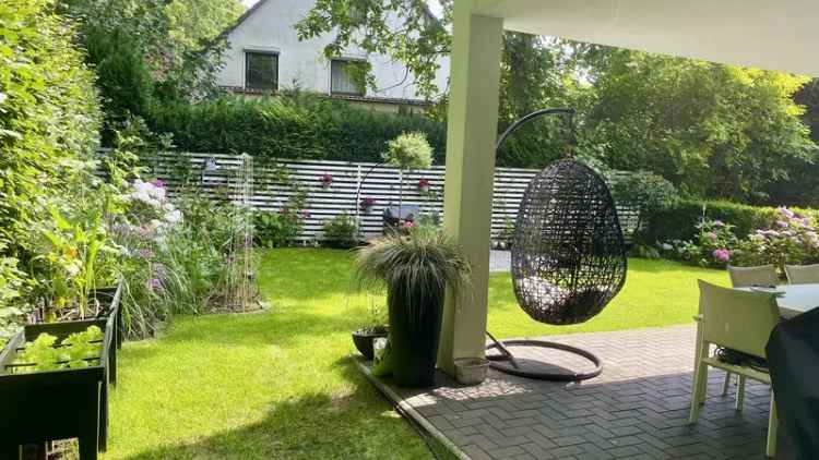 3-Zimmer-Terrassenwohnung mit Garten in Ahrensburg