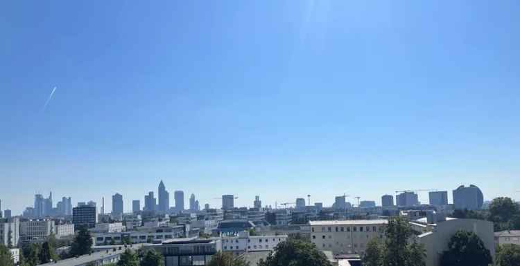 Penthouse kaufen in Frankfurt mit Skyline-Blick und großer Sonnenterrasse