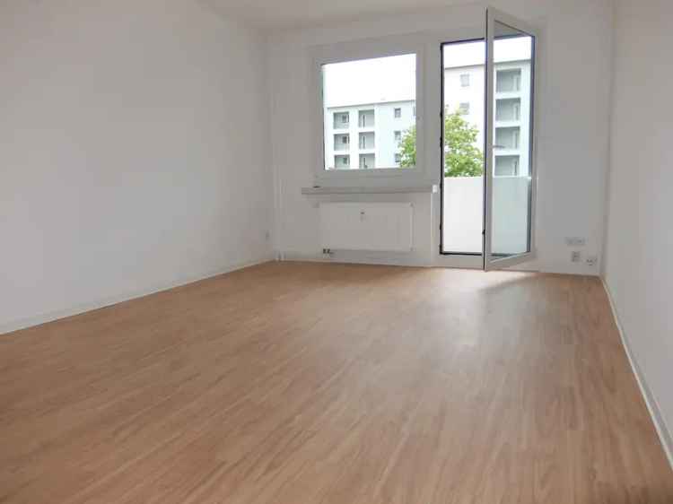 + Mit wenig Stufen in Ihr neu saniertes Wohnglück ++ Erstbezug +