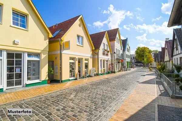 Wohn- und Geschäftshaus in sehr guter Lage