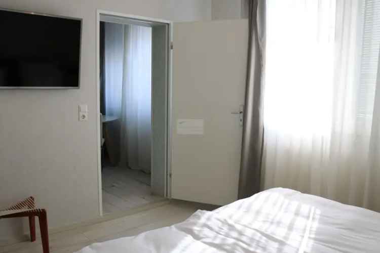 WohnraumAgentur.de: Frankfurt-Westend: möblierte 2-Zimmer-Wohnung