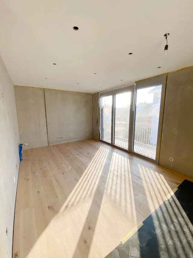 Modernes Wohnen mit Stil und Komfort! 2-Zi-Whg ca. 56 m² im 1. OG einem Mehrfamilienhaus der Extraklasse