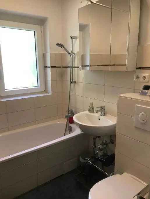 Kapitalanlage – sehr gepflegt, mit Balkon!
