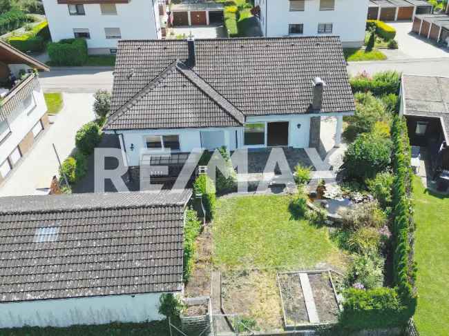 Keine Käuferprovision-Freistehendes EFH mit traumhafter Aussicht - in Ortsrandlage - sonniger Garten