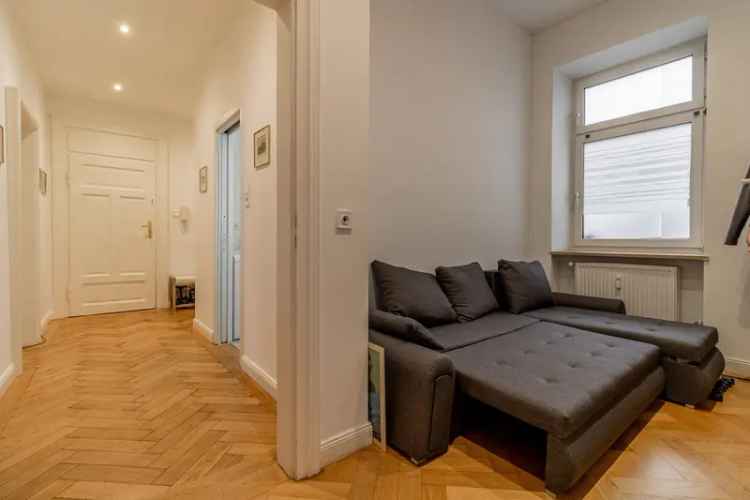 3-Zimmer-Wohnung im Dreimühlenviertel mit Fischgrätenparkett