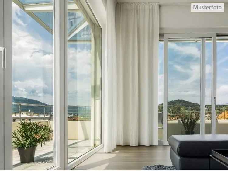 Wohnung in 41469 Neuss, Stiegergasse