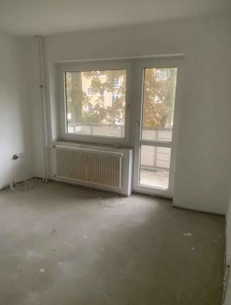 Dortmund – Lütgendortmund:2 Ziimmer mit Balkon , sofort frei!