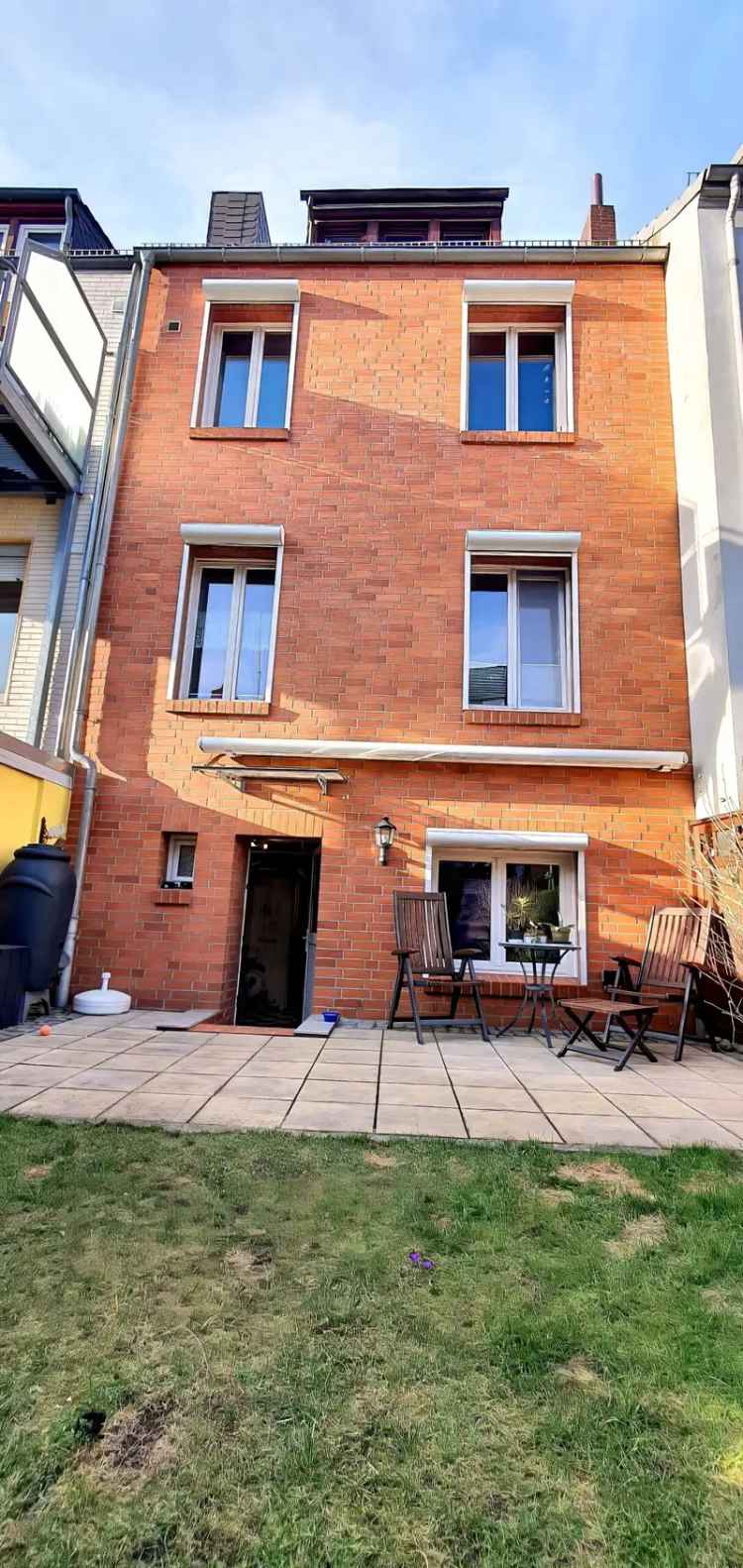 6 Zi. Reihenhaus mit Perspektive im Bremer Westend