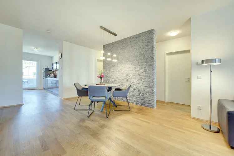 4 Zimmer Wohnung 115m² 2 Balkone Tiefgarage Echtholzparkett