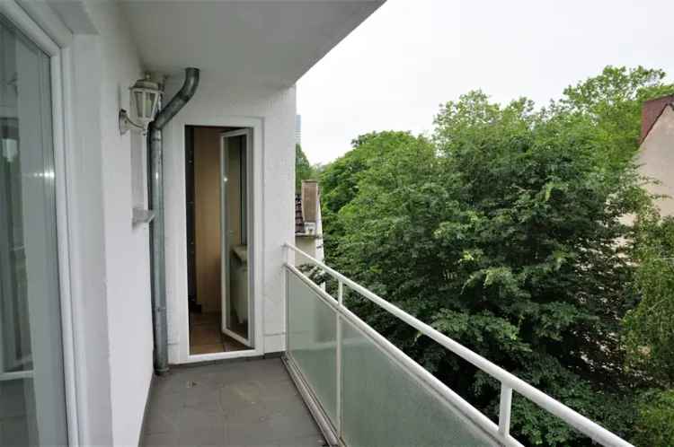 3-Zimmerwohnung in zentraler Lage mit Balkon