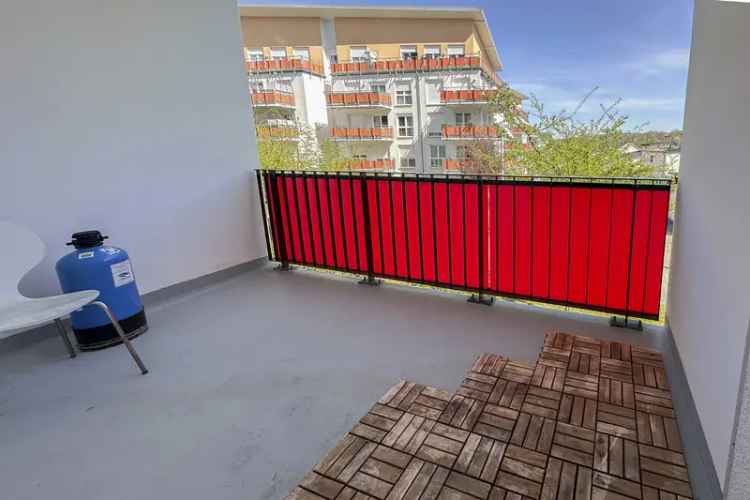 Zuhause schaffen: Vermietete, gestaltbare Wohnung mit 2 Balkonen und Stellplatz in urbaner Lage