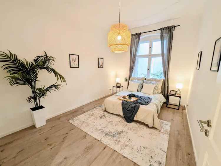 2 Zimmer Wohnung Steglitz Balkon Einbauk"}ueche