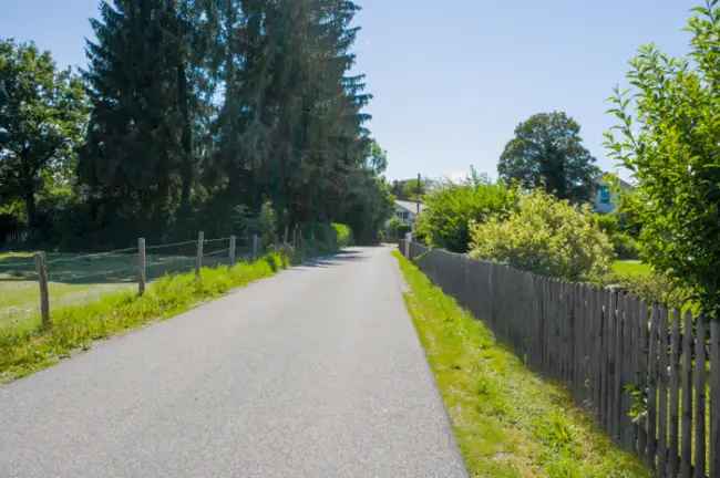 Idyll in Seeshaupts bevorzugter Wohngegend -
Baugrundstück oder Bungalow