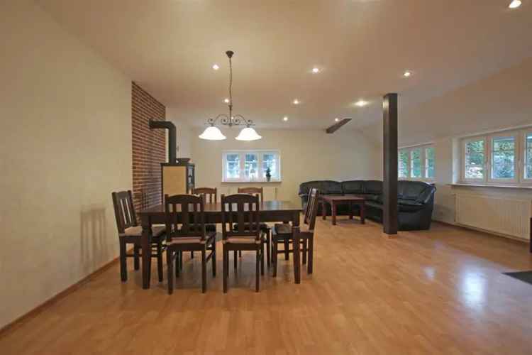 * Reetgedecktes Einfamilienhaus * Garten * Vollbad * Terrasse* 2 Garagen * u.v.m *