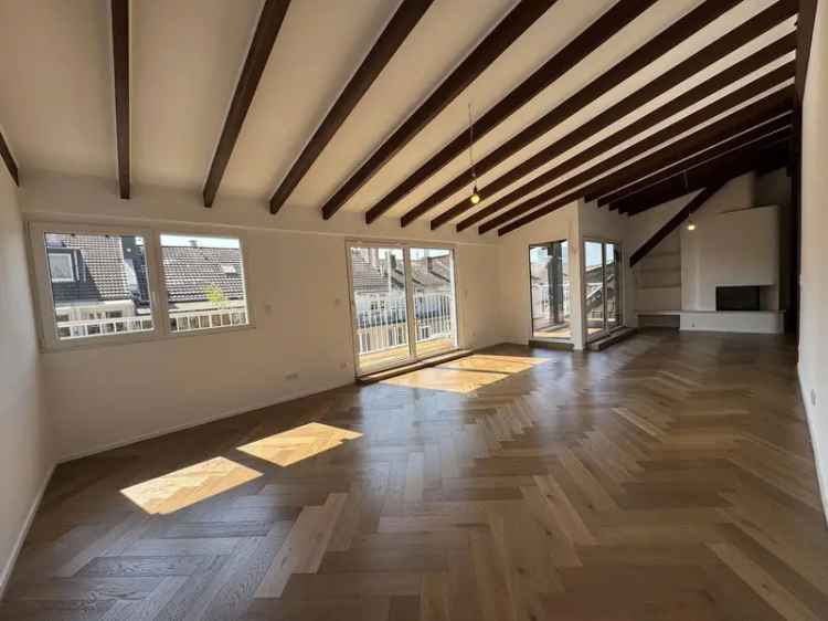 Modernes Penthouse in repräsentativem Altbau – saniert – bezugsfrei – provisionsfrei