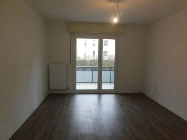 2-Zimmer-Erdgeschoss-Wohnung mit Balkon!