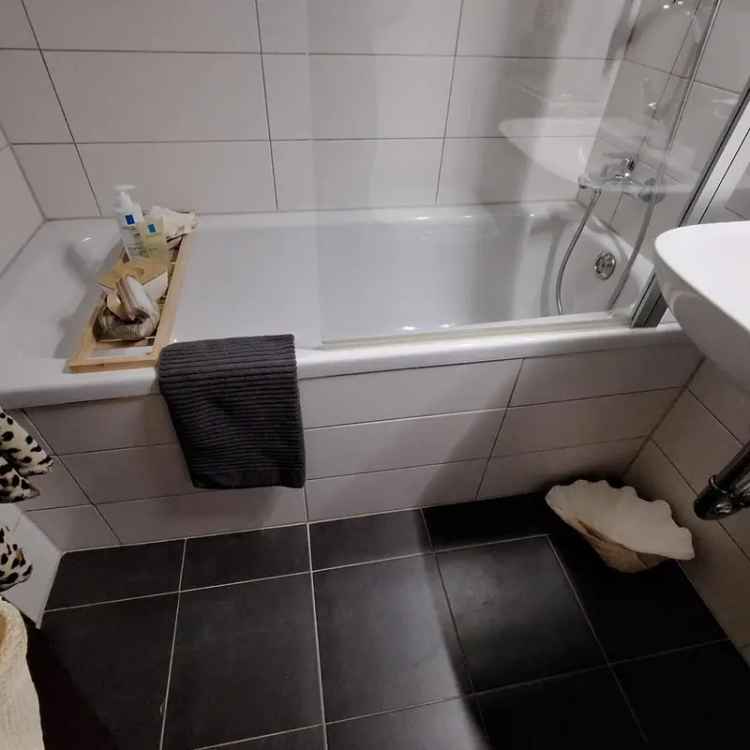 Schöne 2-Zimmer-Wohnung in ruhiger Lage (Provisionsfrei)