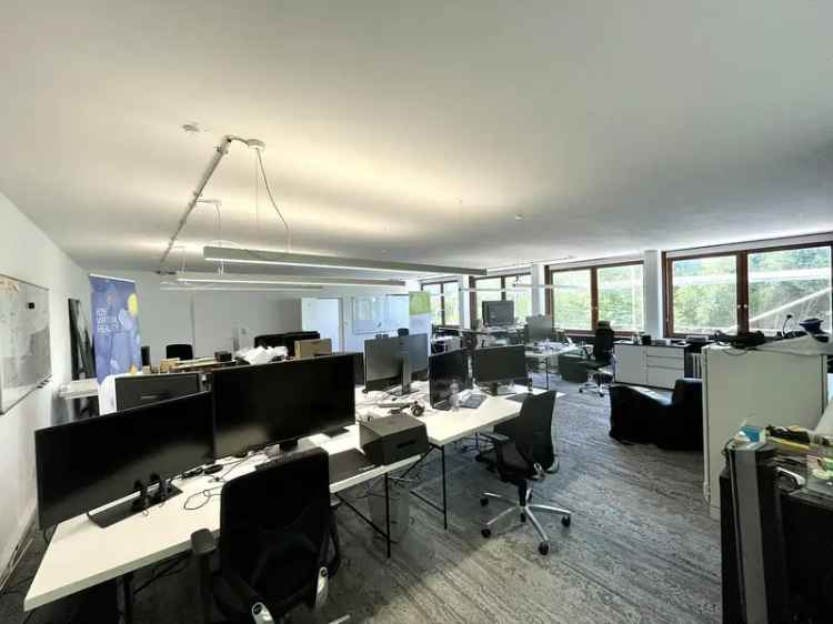 300m² Bürohaus im Grünen am Killesberg nahe Milaneo, großer Aussenbereich ideal für Kreative