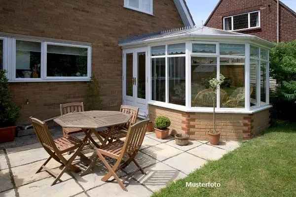 Einfamilienhaus mit Carport - provisionsfrei