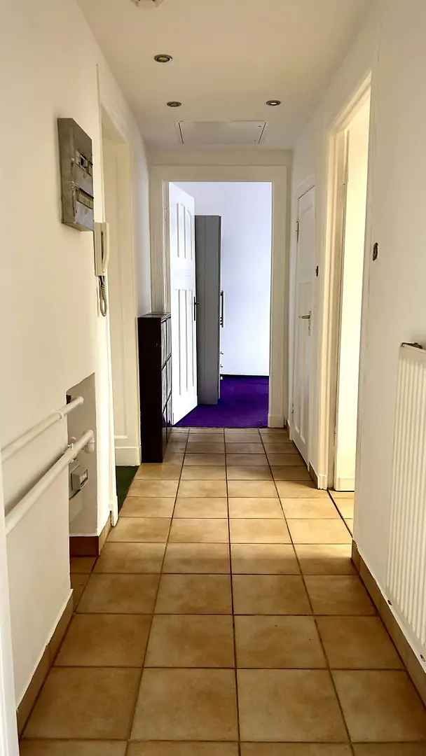 2-Zimmer-Wohnung im Schillerkiez am Tempelhofer Feld, sofort frei & provisionsfrei