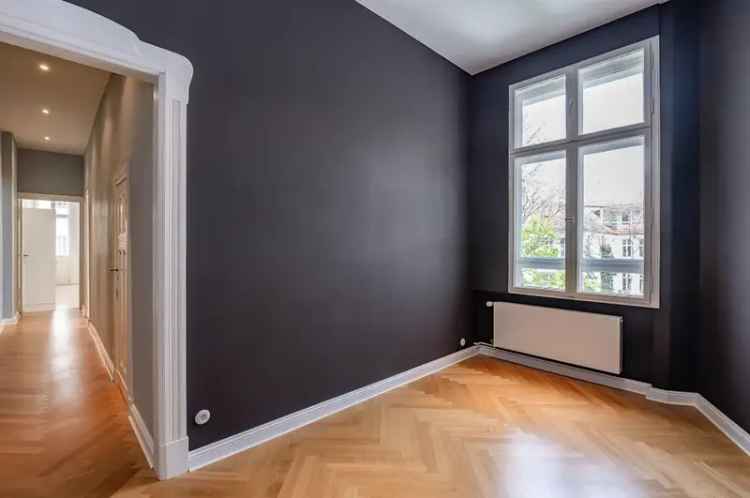 Beeindruckende 6-Zimmer-Altbauwohnung im Herzen Wilmersdorfs