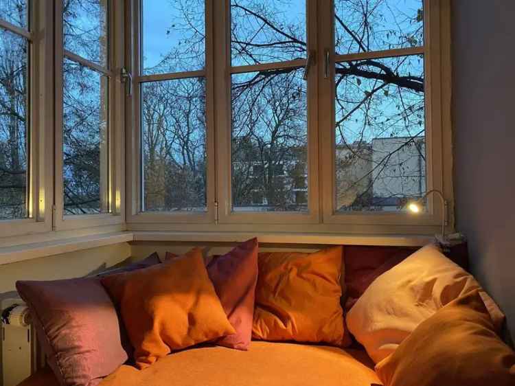 Spreepromenade, sonniger Altbau, schöne Ausblicke