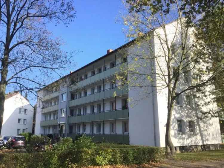 2 Zimmer Wohnung mit Balkon in Sieker Mitte Teilweise Saniert