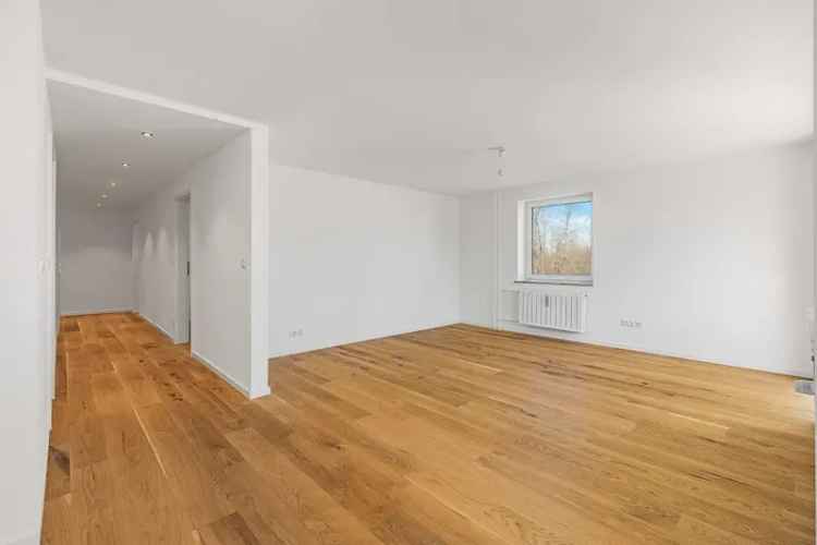 HEGERICH: Modern wohnen in Haar: Komplett renovierte 3-Zimmer-Wohnung mit Balkon!