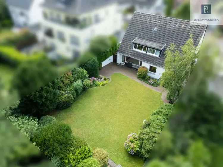 Einfamilienhaus Köln Junkersdorf Renovierung Garten Garage Stellplätze