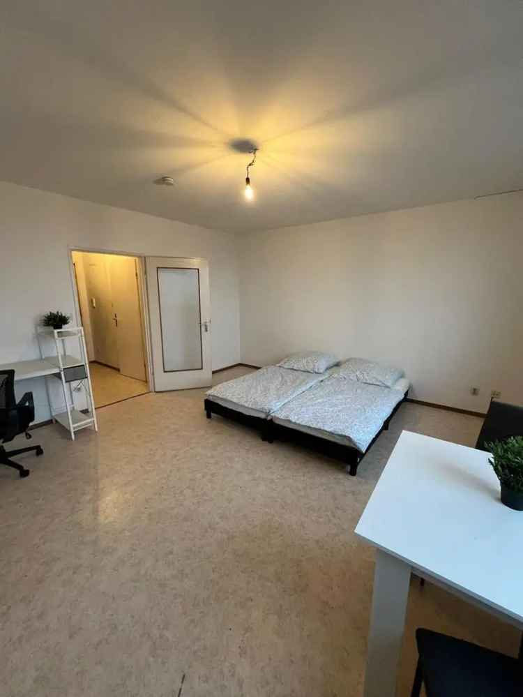 Zentral und ruhig gelegene, vollmöblierte 1 Zimmerwohnung