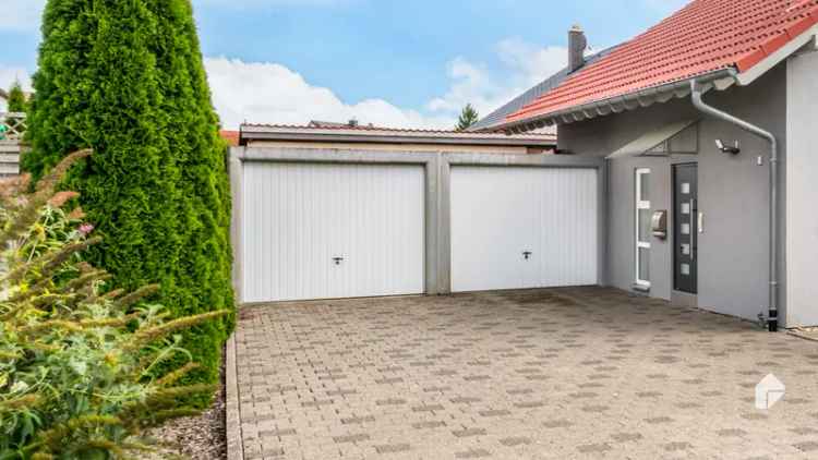 Kaufen Einfamilienhaus mit Garten und moderner Ausstattung