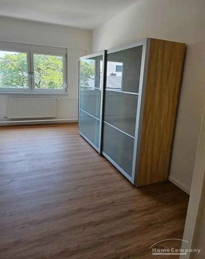 Fechenheim (8071223) Wohnung mit 3 separaten Schlafzimmern, ideal zur Anmietung von Firmen