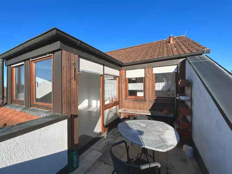 Gemütliche Wohnung mit Terrasse und Außenstellplatz