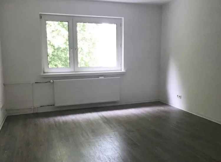 Mieten 3 Zimmer Wohnung mit Balkon und Tageslichtbad in idealer Lage