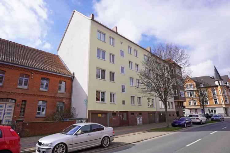 Hochparterre – Gepflegte 3-Zimmer-Wohnung mit Südbalkon!