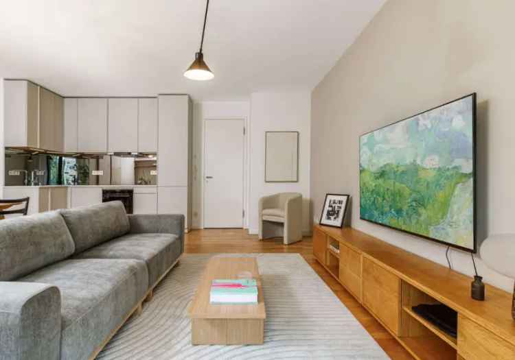 2 Zimmer Wohnung Berlin Tiergarten Balkon Modern