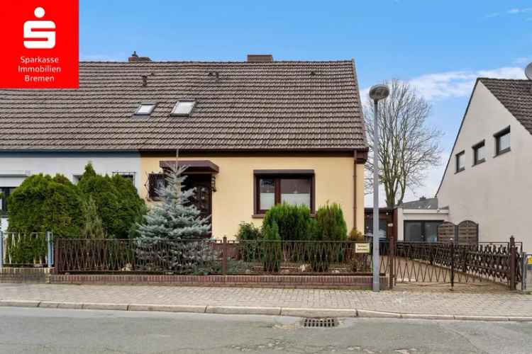 Schnuckelige Doppelhaushälfte mit Garage und schönem Garten in ruhiger Lage von Blumenthal