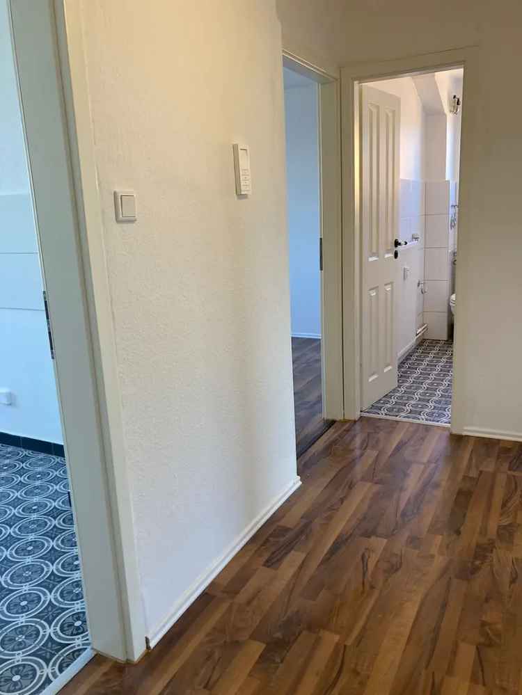 Dein neues Zuhause. Sanierte Altbauwohnung.