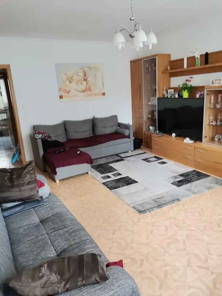 Wunderschöne 4-Zimmer-Wohnung mit U-Bahn-Anbindung in Laatzen!