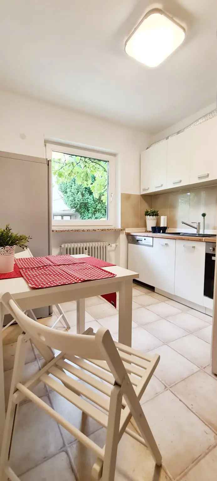 4 Schlafzimmer Wohnung mieten Augsburg, Deutschland