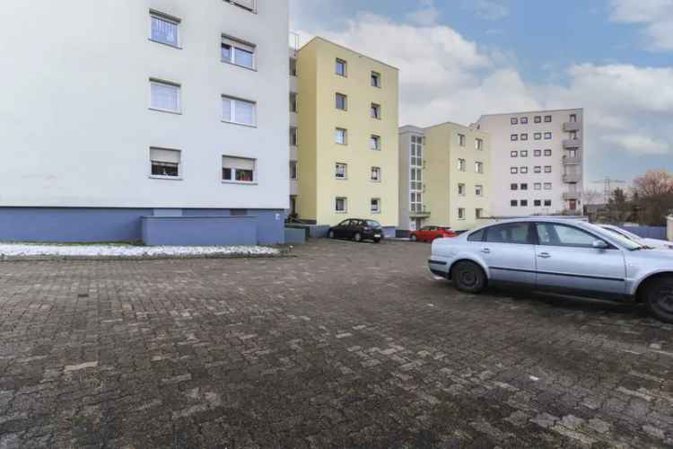 3,5-Zimmer-Wohnung für Kapitalanleger mit Balkon, Garage und Stellplatz