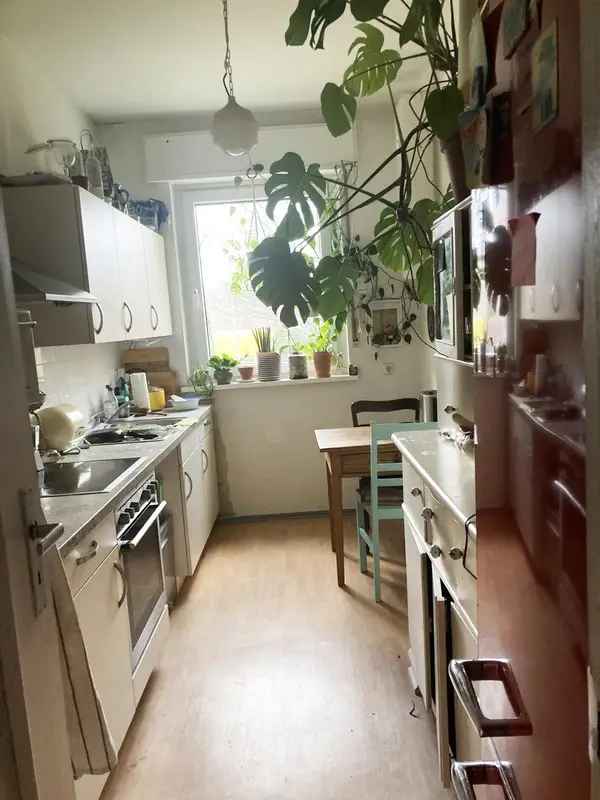 Mieten Wohnung in Neukölln mit Balkon und Blick auf den Garten