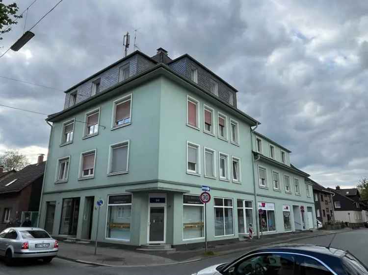 Rentables Wohn- & Geschäftshaus: 8 Wohnungen, 3 Gewerbeeinheiten, 2 Keller-Lagerräume
