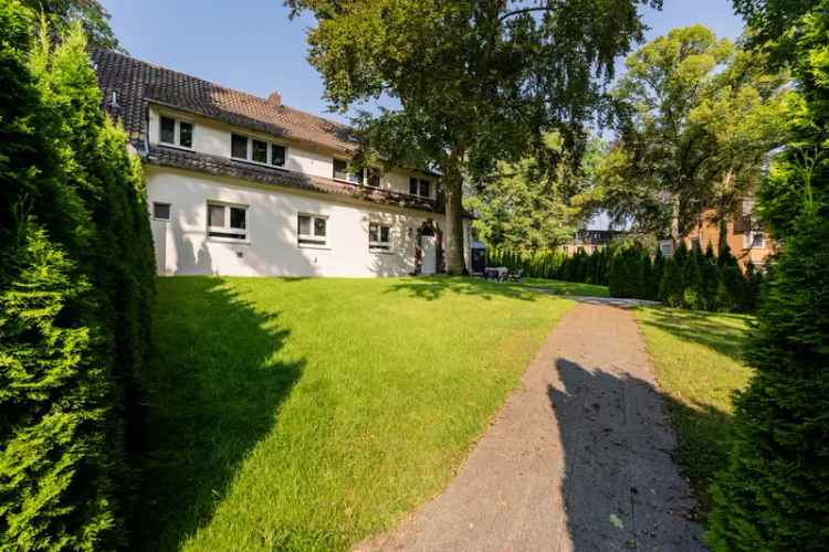 Wannsee Traumvilla: Luxus Altbau mit Seeblick 412m²