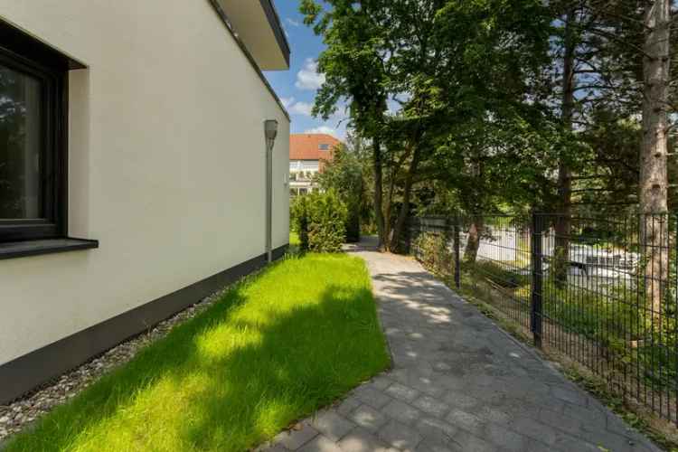 Luxuriöses 5-Zimmer-Einfamilienhaus mit KFW 40 Standard in ruhiger Kölner Wohngegend