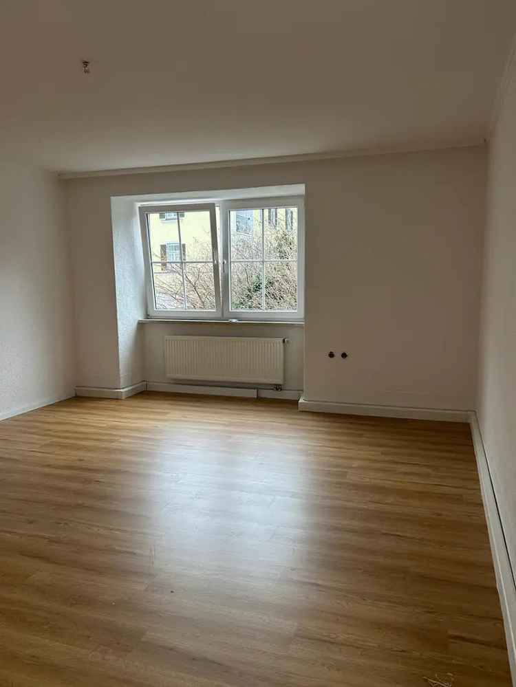 4 Zimmer Wohnung Zentrumslage Sofort Bezugsfertig