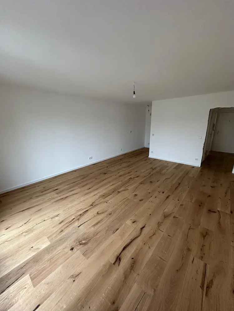 2 Zimmer Wohnung Düsseldorf Oberbilk Balkon Modern Saniert