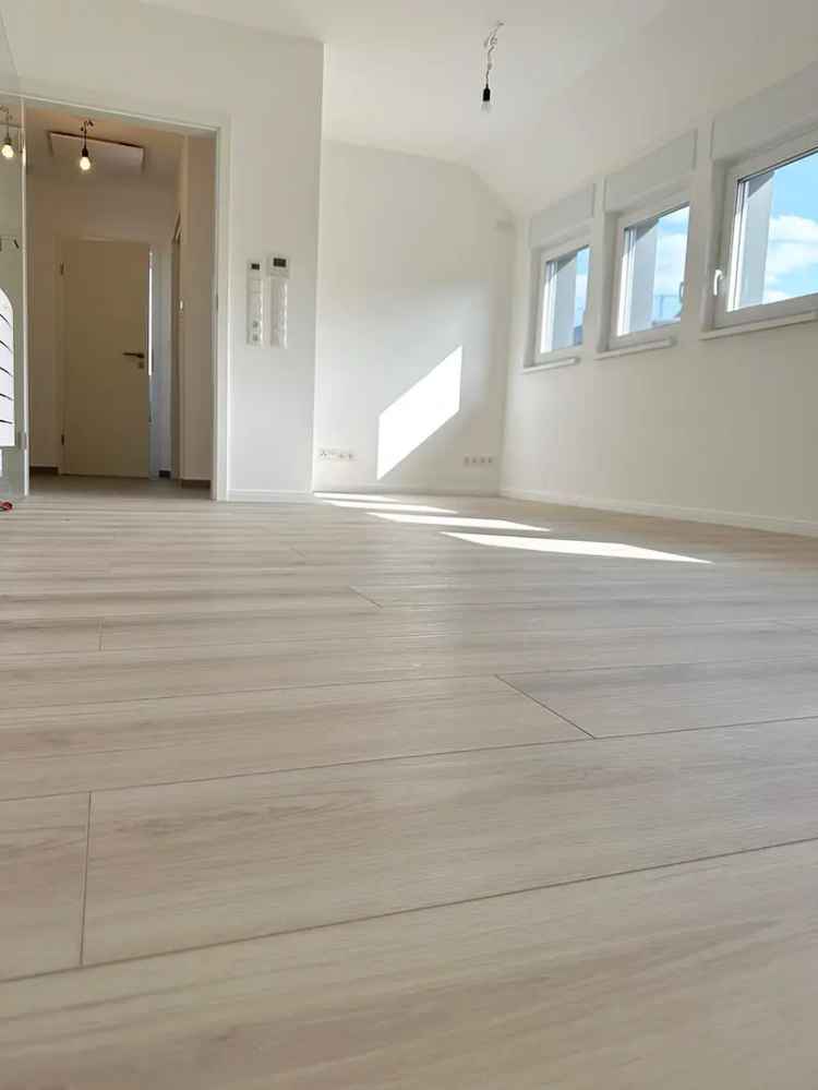 Mieten Maisonette Wohnung in Neuwied mit drei Etagen und Stellplätzen