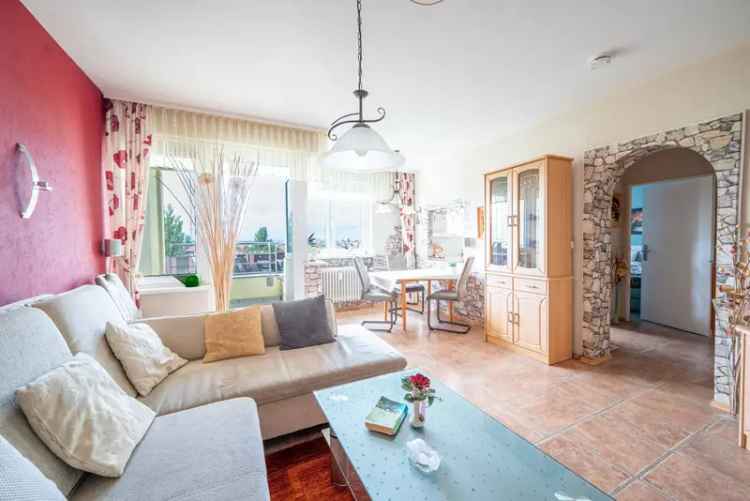 ?? Attraktive Gelegenheit mit Weitblick – Gepflegte & charmante 2 Zi Whg mit Süd-West Balkon